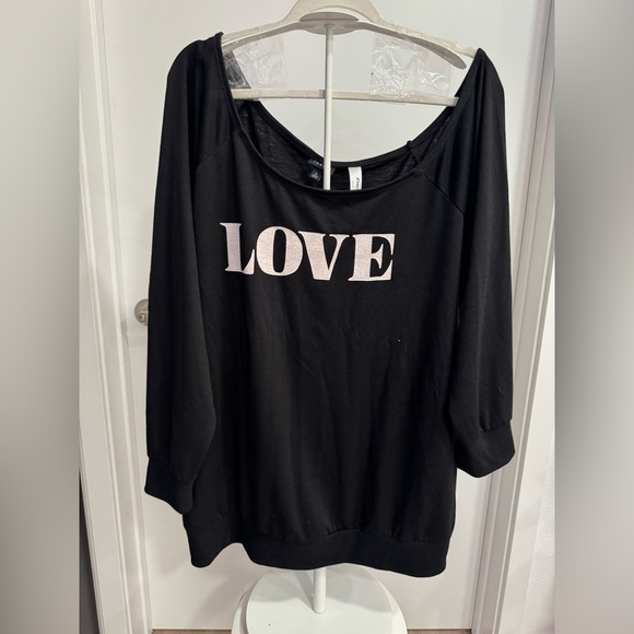 Torrid - Picture 2 of 9